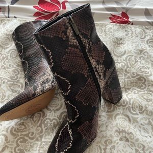 Vince Canuto Dannie Booties